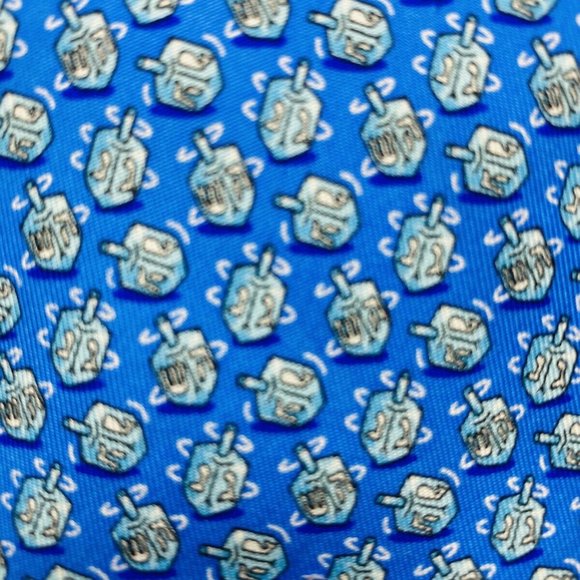 NWT Vineyard Vines Necktie Boy's "DREIDEL" Blue - Picture 3 of 7